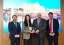 Lliurament_guardo_Best_in_Travel_Fiutur_Ajuntament