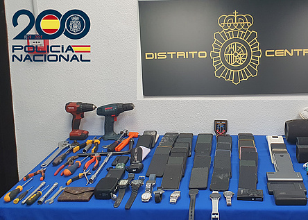 Diebesgut_Stranddiebe_Playa_de_Palma_Policia_Nacional