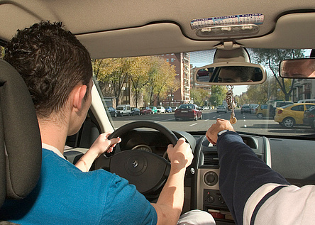 Fahrschule_Pruefung_Auto_DGT