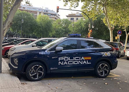 policia_nacional_auto_2_16_9_intern