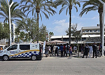 Strassenverkaeufer_Playa_de_Palma_Policia_Local_Palma