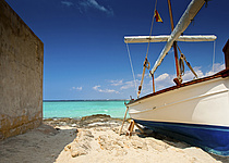 Boot_Strand_Meer_caib
