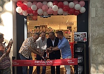Rossmann_Ramblas_Eroeffnung_Band_durchschneiden
