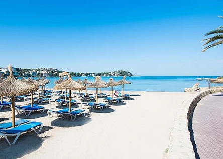 Playa_Santa_Ponca_Strand_visitcalvia