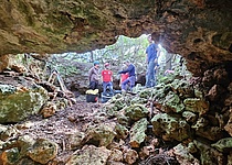 Reinigung_Cova_de_Cala_Petita_GE_Rates_Pinyades_Facebook