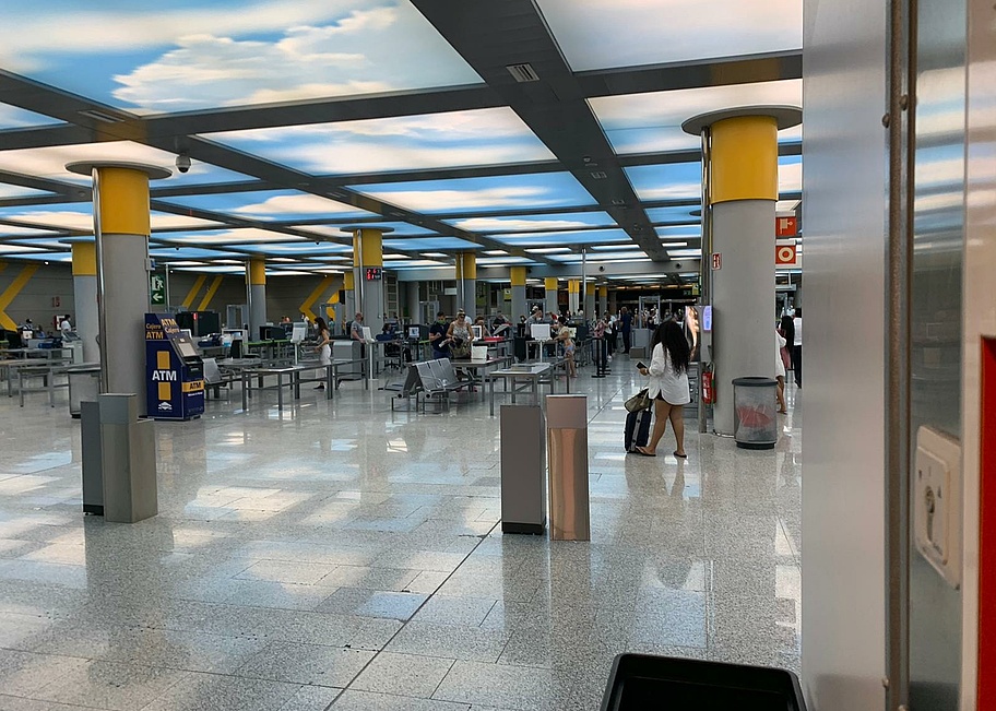Flughafen_Corona_leer