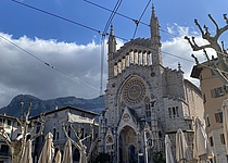 soller_terrasse_kirche_intern_hochkant