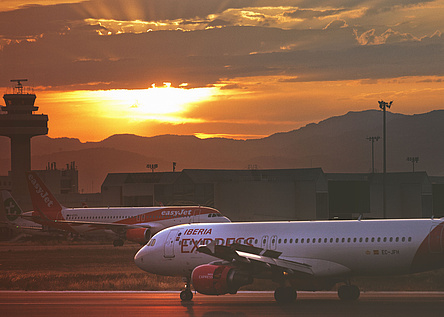 Flugzeug_Flughafen_Sonne_caib