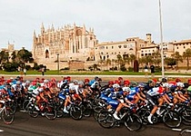 start_des_radrennens_playa_de_palma_challenge_ciclista_mallorca_