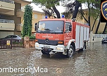 Feuerwehr_Regen_Ueberschwemmung_Bombers_Mallorca