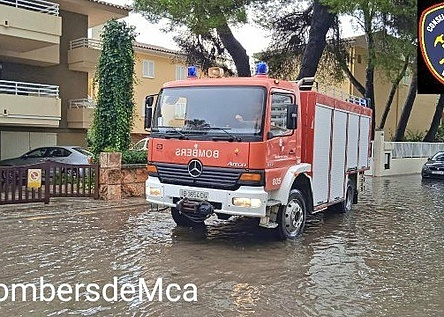 Feuerwehr_Regen_Ueberschwemmung_Bombers_Mallorca