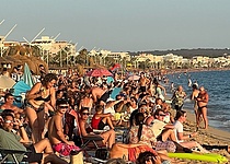 Sonnenfinsternis_Playa_Brillen_Menschen
