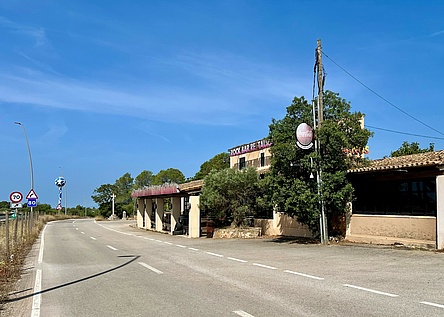 AlgaidaRockBarUnfall2025_Intern_Till