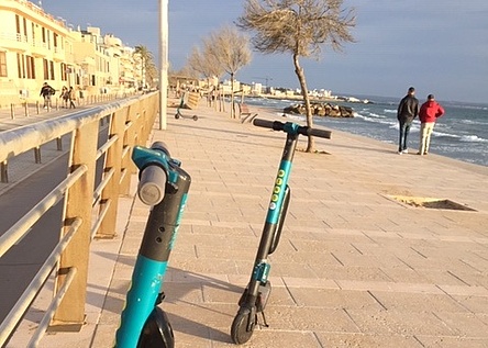 Roller_Scooter