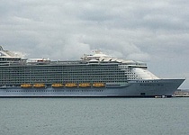 symphony_of_the_seas_im_hafen_von_palma