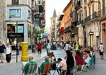 Protestaktion_Massentourismus_Palma_Klappstuehle_intern