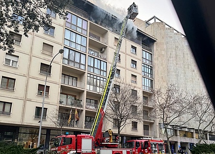 Brand_Avenidas_eigen_Pilar