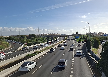 Ringautobahn_Via_de_Cintura_Strasse_Autos_intern_Dominik