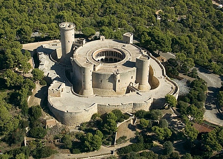 Palma_Facebook_Schloss_Bellver