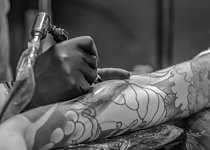 Tattoo_pexels_adrian_boustead_349435_955938