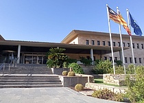 Ajuntament_de_Calvia_Rathaus_facebook