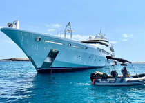 Yacht_Boot_Caib