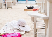 Strand_Sonnenliege_Schirm