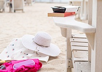 Strand_Sonnenliege_Schirm