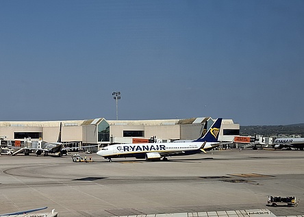 Ryanair_Flugzeug_Flughafen_Palma_intern_Dominik