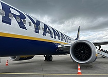 Ryanair_Flugzeug_Tourismus_Turbinen_Urlaub_Ostern