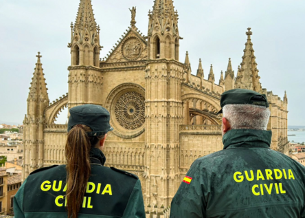 GuardiaCivilKathedrale_Instagram_GuardiaCivilBaleares