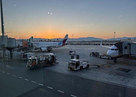 flughafen_bodenpersonal_16_9_intern