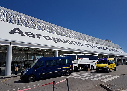 Airport_Flughafen_Apr18