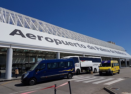 Airport_Flughafen_Apr18