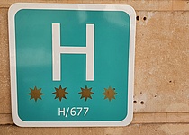 Hotel_Schild_sehrnah