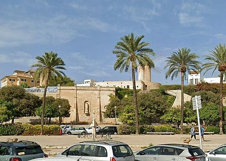 plaza_de_Santo_Domingo_de_la_Calzada_palma_quelle_ports_de_balears