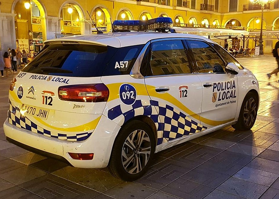 polizei_verhaftet_gefluechteten_mann_aus_pakistan_