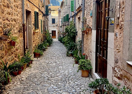 Valldemossa_Dorf_Gasse
