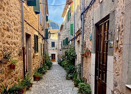 Valldemossa_Dorf_Gasse