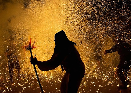 Feuerlauf_Policia_Local_Santanyi