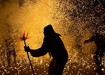 Feuerlauf_Policia_Local_Santanyi