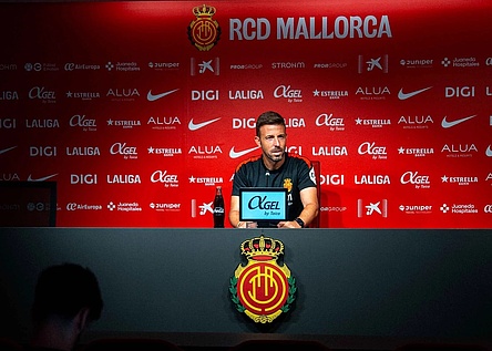 Luis_Garcia_Pressekonferenz_RCD_Mallorca