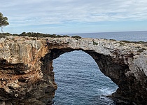 cala_varques_hochkant_intern