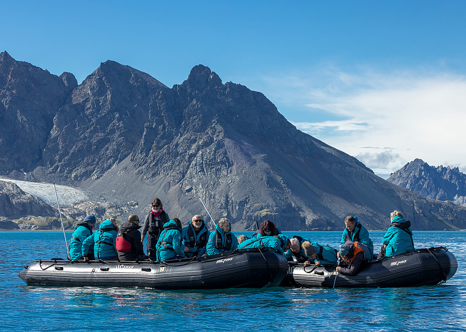 SH_Vega___Larsen_Harbour___South_Georgia___Cape_to_Cape___13_03_2023___15