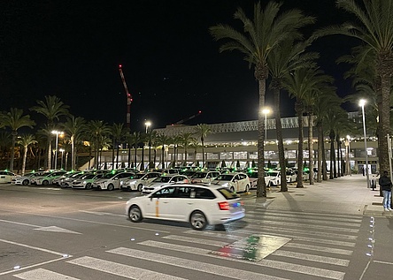 Taxis_Flughafen