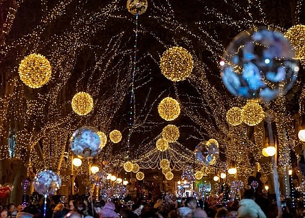 Weihnachtsbeleuchtung_Lichter_ajuntament_Palma