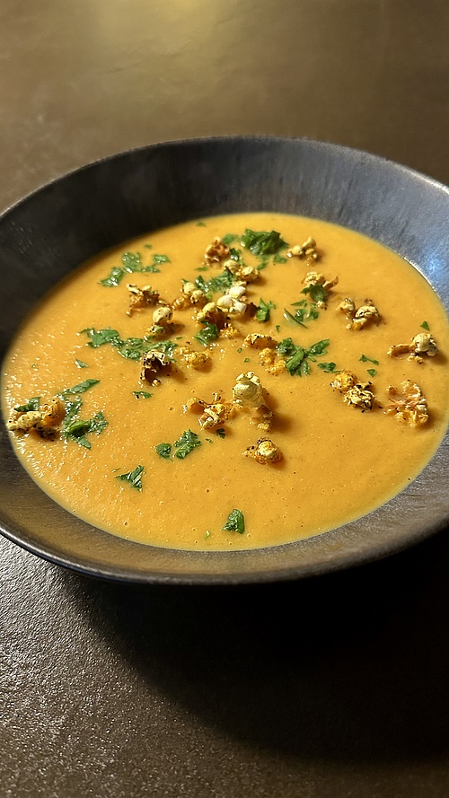 Frau Mayers Rezept vom 24.11. Birnen-Curry-Suppe