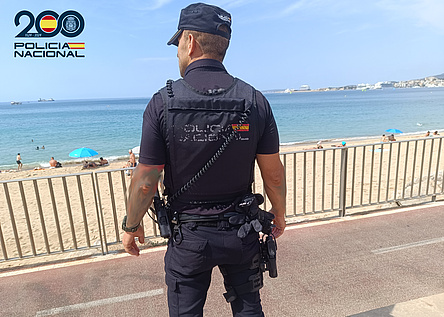 Polizist_Playa_de_Palma_Policia_Nacional