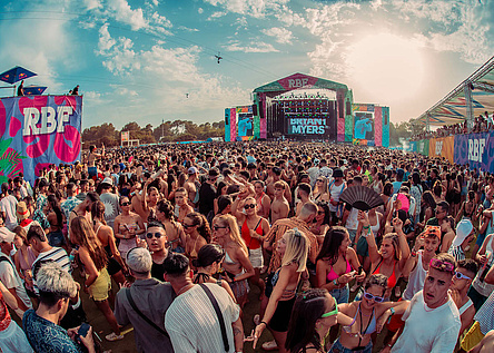 Reggaeton_Beach_Festival_Quelle_Veranstalter