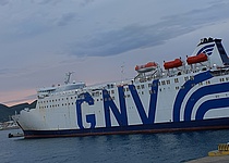 FaehreIbizaHafenGNV_Intern_Dominik